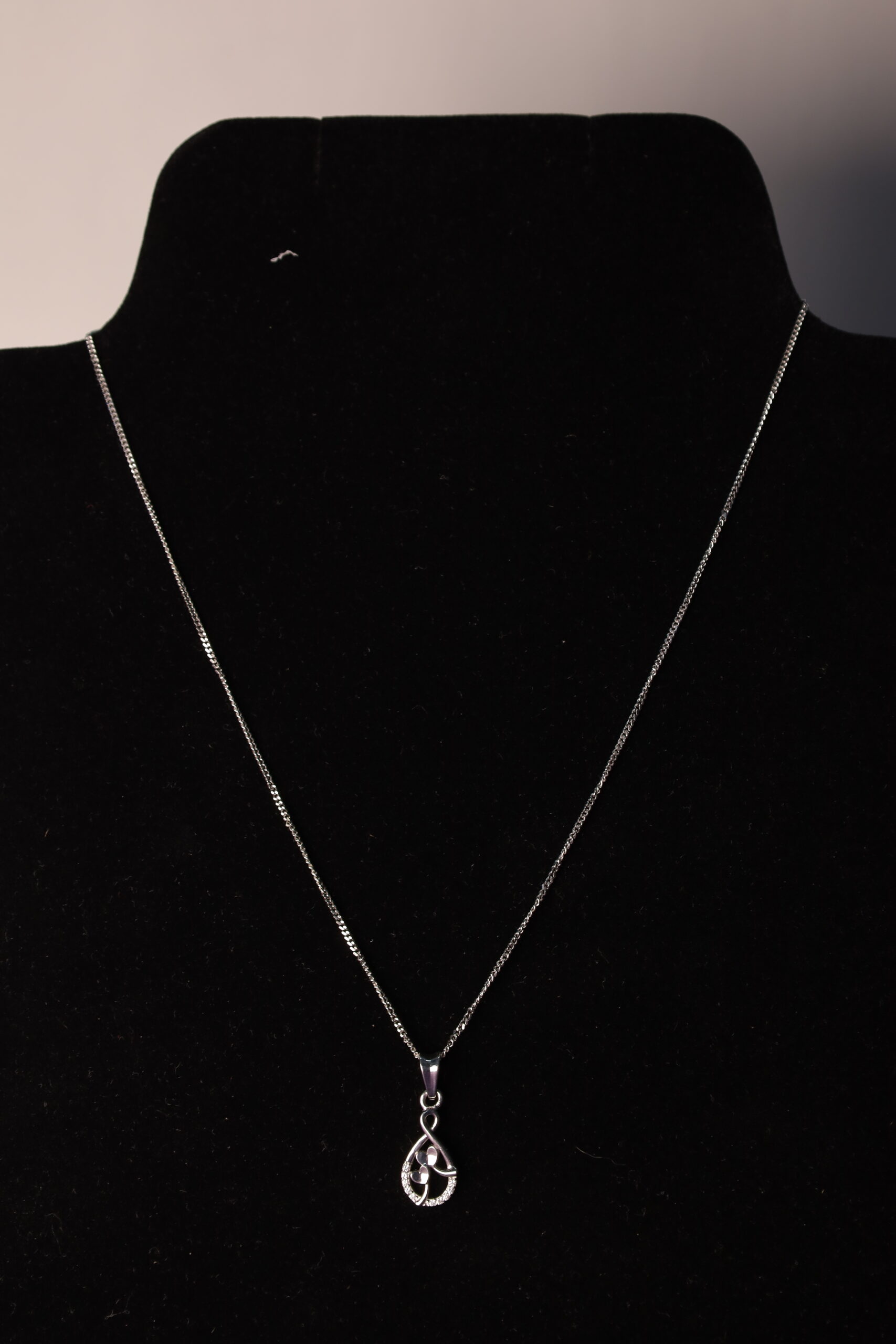 Zilvern Minimal Bar Silver Necklace