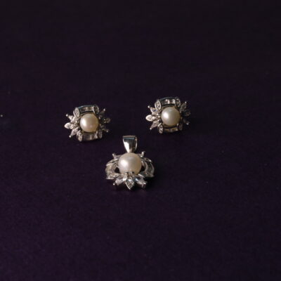 Zilvern Heart Love Pendant & Earring Set